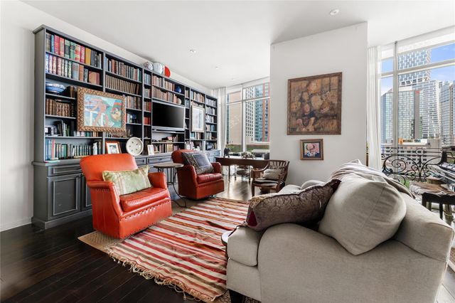 200 Congress Ave 11F, Austin, TX 78701