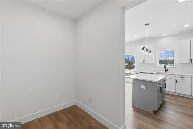 918 OLIVE ST, Burlington, NJ 08016