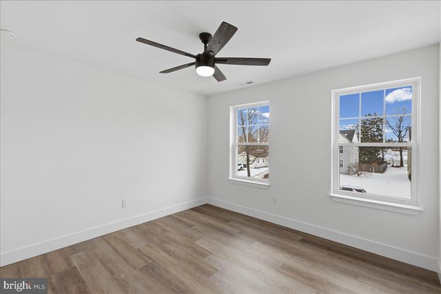 918 OLIVE ST, Burlington, NJ 08016