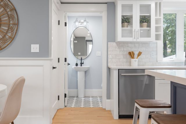15 Pitts St, Natick, MA 01760
