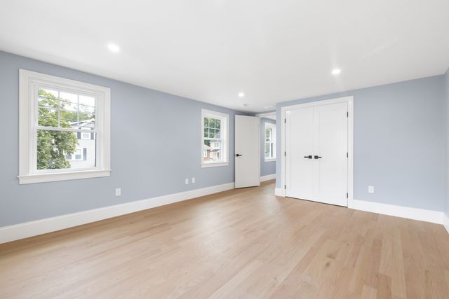 15 Pitts St, Natick, MA 01760