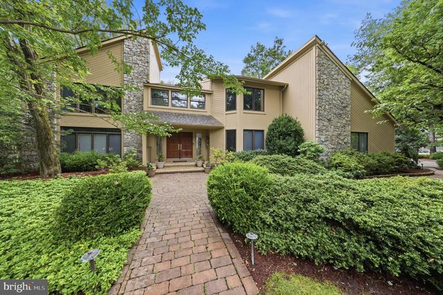 43 SOUTHWOOD DR, Cherry Hill, NJ 08003