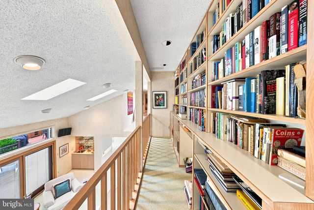 43 SOUTHWOOD DR, Cherry Hill, NJ 08003