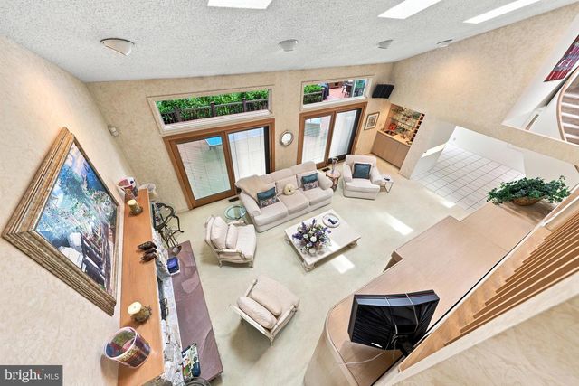 43 SOUTHWOOD DR, Cherry Hill, NJ 08003