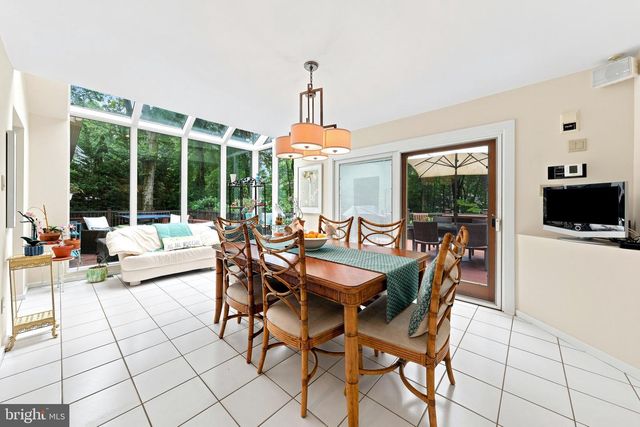 43 SOUTHWOOD DR, Cherry Hill, NJ 08003