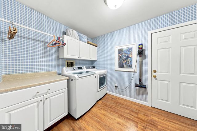 43 SOUTHWOOD DR, Cherry Hill, NJ 08003