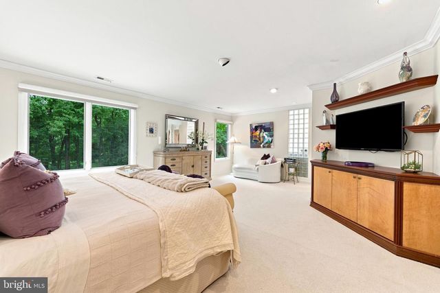 43 SOUTHWOOD DR, Cherry Hill, NJ 08003