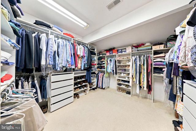 43 SOUTHWOOD DR, Cherry Hill, NJ 08003