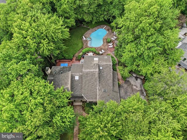 43 SOUTHWOOD DR, Cherry Hill, NJ 08003