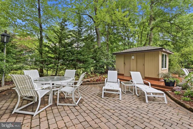 43 SOUTHWOOD DR, Cherry Hill, NJ 08003