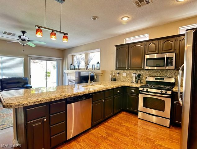 809 Royal Plum Lane, Las Vegas, NV 89144