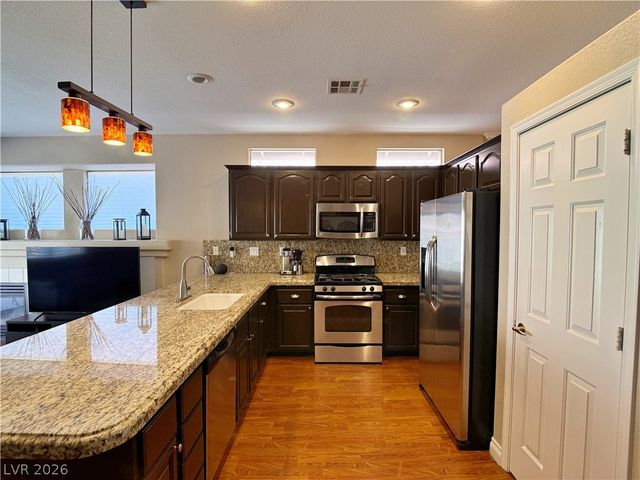 809 Royal Plum Lane, Las Vegas, NV 89144