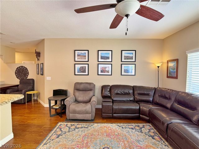 809 Royal Plum Lane, Las Vegas, NV 89144