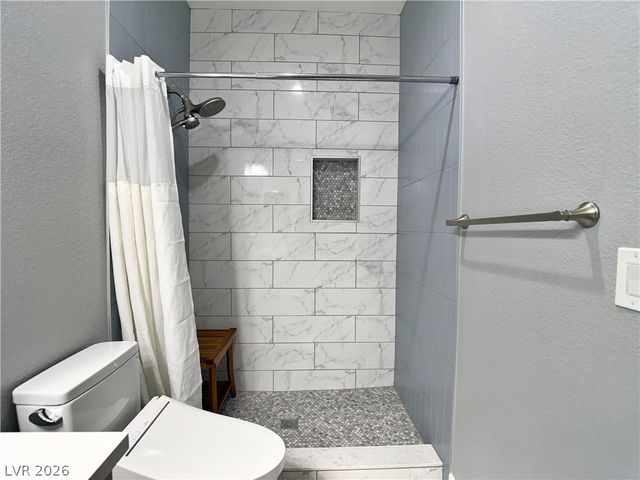 809 Royal Plum Lane, Las Vegas, NV 89144