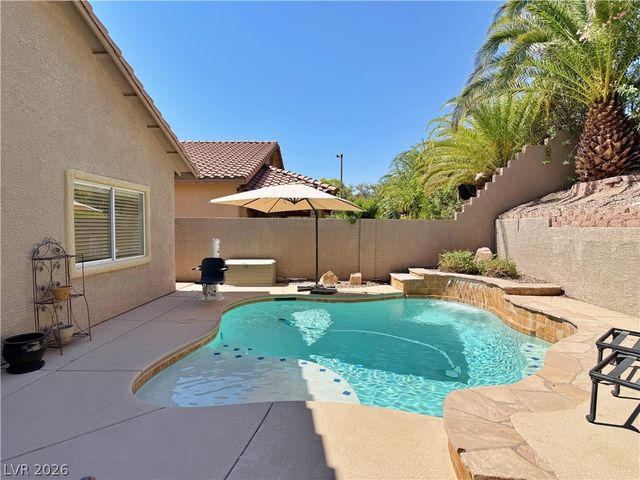 809 Royal Plum Lane, Las Vegas, NV 89144
