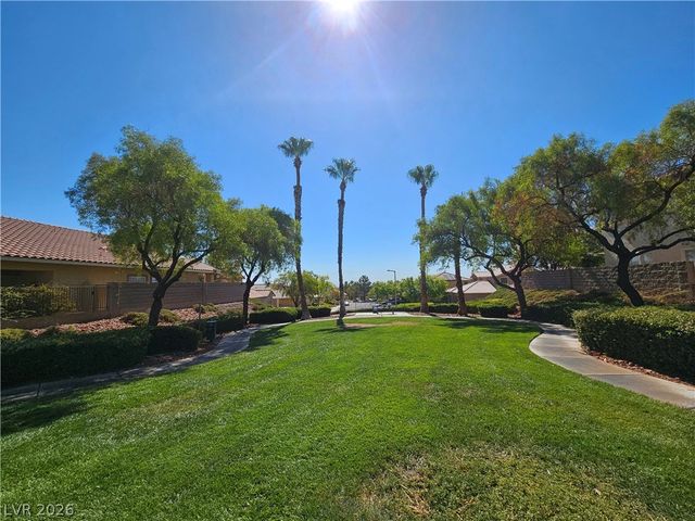 809 Royal Plum Lane, Las Vegas, NV 89144