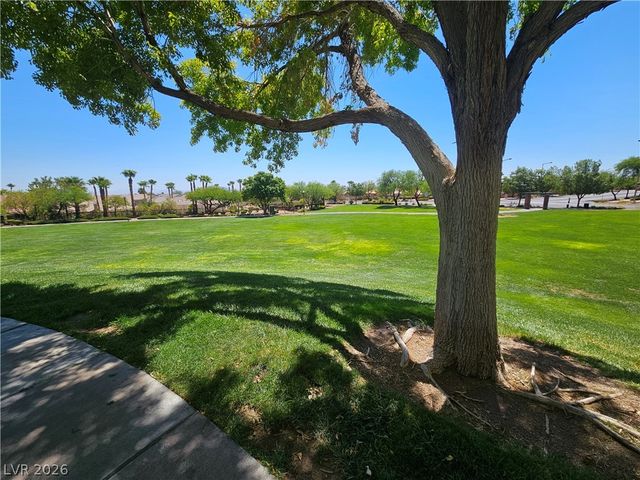 809 Royal Plum Lane, Las Vegas, NV 89144