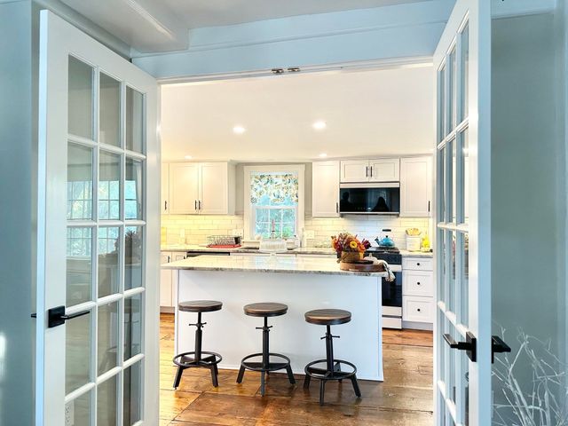 84 Main Street, Hollis, NH 03049
