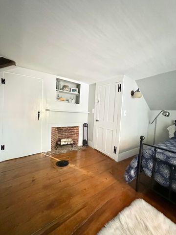 84 Main Street, Hollis, NH 03049