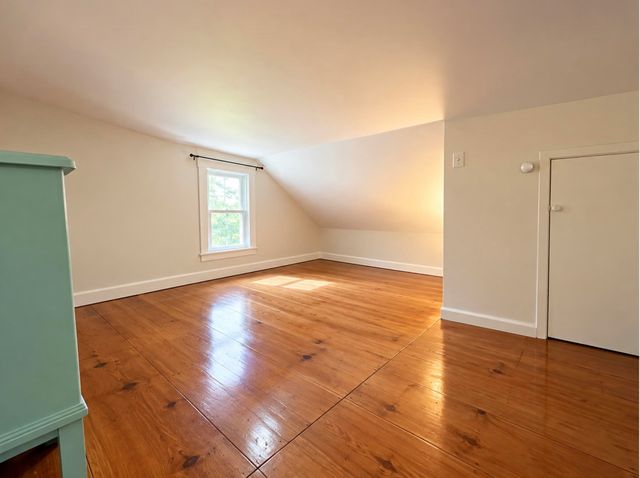 84 Main Street, Hollis, NH 03049