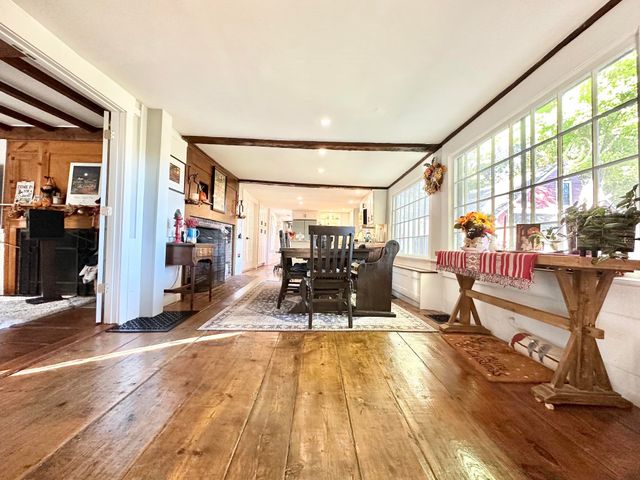 84 Main Street, Hollis, NH 03049