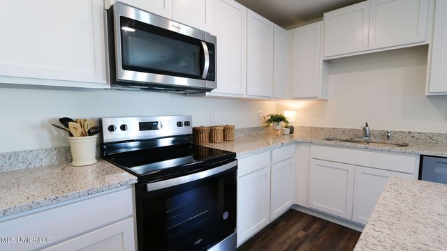 29 Sealy Drive, Byhalia, MS 38611