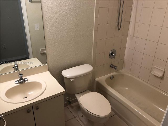 25823 SW 128th Ct, Homestead, FL 33032