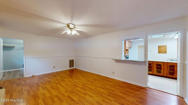 902 Sioux Drive, Jacksonville, NC 28540