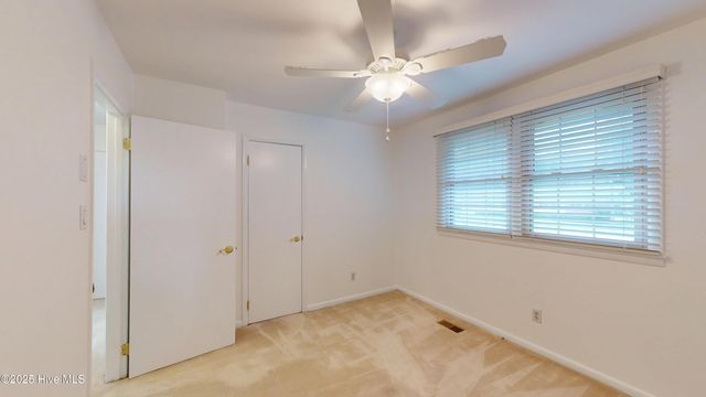 902 Sioux Drive, Jacksonville, NC 28540