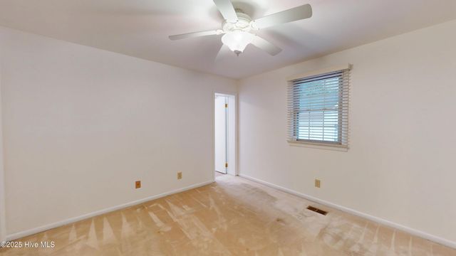 902 Sioux Drive, Jacksonville, NC 28540
