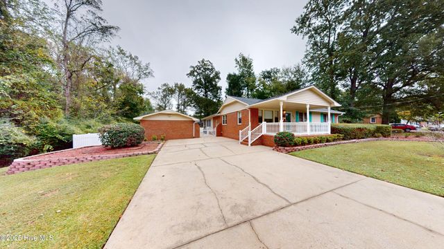 902 Sioux Drive, Jacksonville, NC 28540