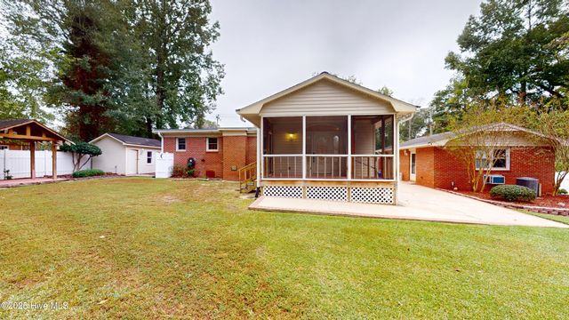 902 Sioux Drive, Jacksonville, NC 28540