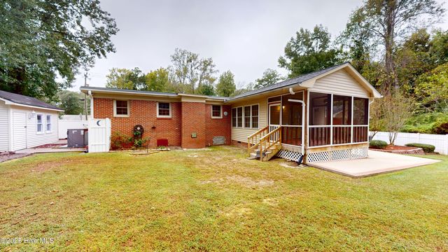 902 Sioux Drive, Jacksonville, NC 28540