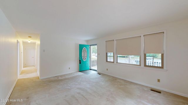 902 Sioux Drive, Jacksonville, NC 28540