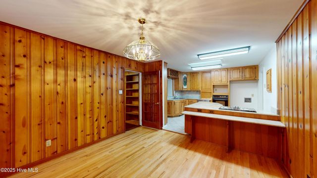 902 Sioux Drive, Jacksonville, NC 28540