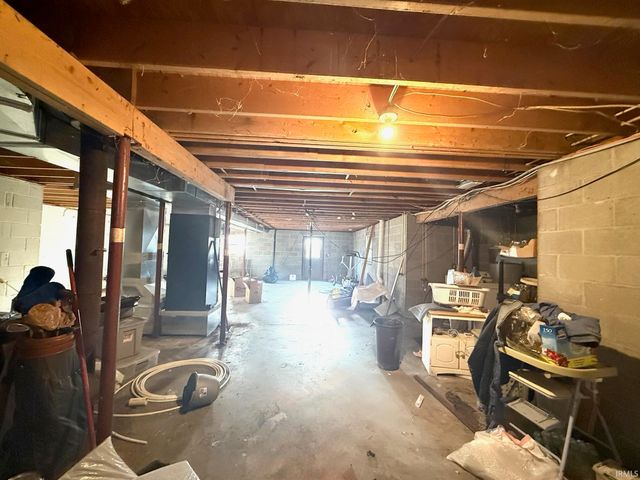 8201 Tilford Rd, Bloomington, IN 47404