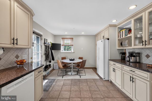 329 LYNBROOKE RD, Springfield, PA 19064