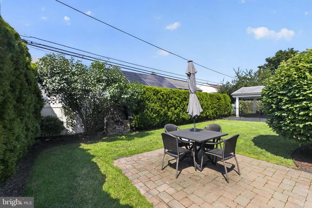 329 LYNBROOKE RD, Springfield, PA 19064