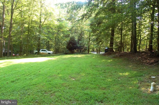 9728 SWIFT CREEK CT, Fairfax Station, VA 22039
