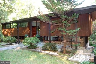 9728 SWIFT CREEK CT, Fairfax Station, VA 22039