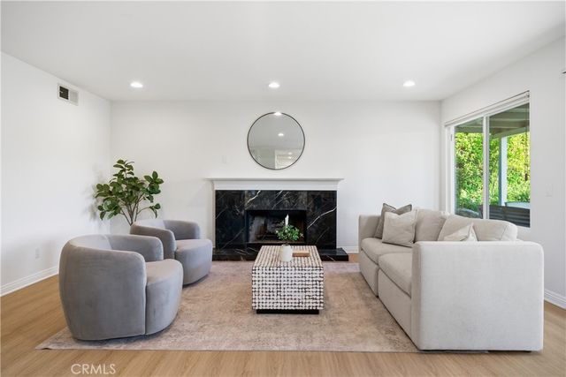 29950 Rolling Ridge Drive, Agoura Hills, CA 91301