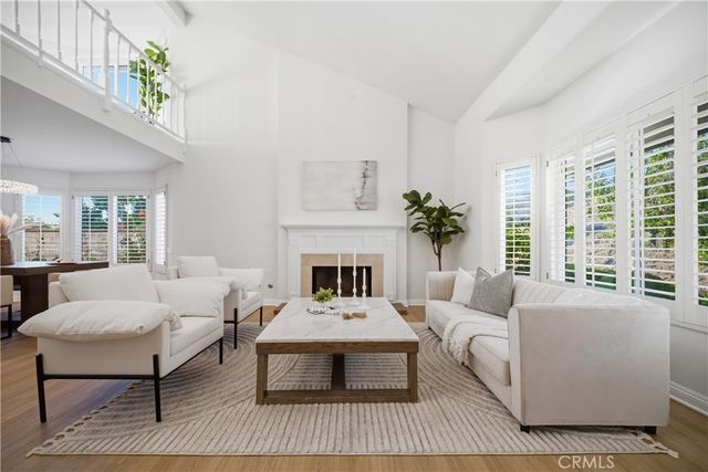 29950 Rolling Ridge Drive, Agoura Hills, CA 91301