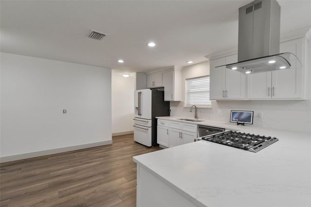 531 Brandon Road, Conroe, TX 77302