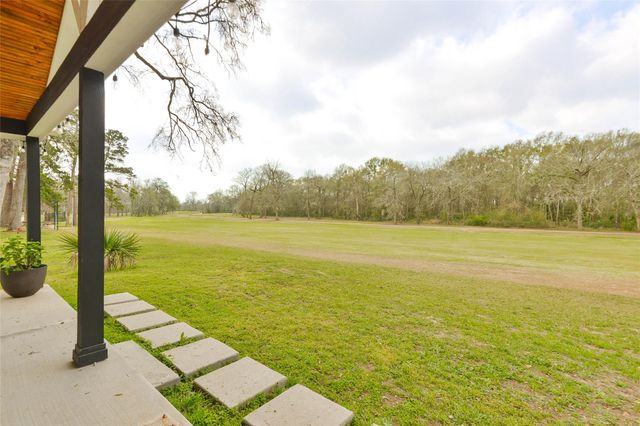 531 Brandon Road, Conroe, TX 77302