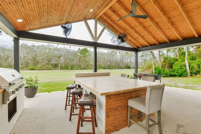 531 Brandon Road, Conroe, TX 77302