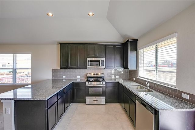 306 Delta CRST, Maxwell, TX 78656