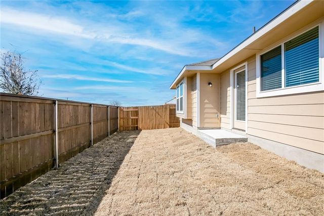 306 Delta CRST, Maxwell, TX 78656