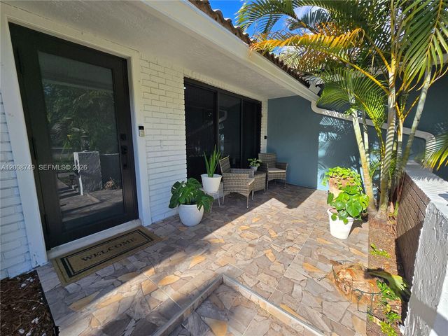 11578 NW 39th Pl, Coral Springs, FL 33065
