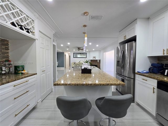 11578 NW 39th Pl, Coral Springs, FL 33065