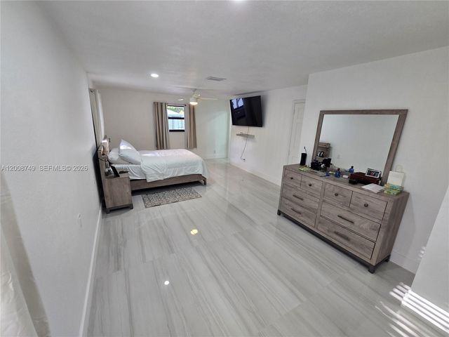 11578 NW 39th Pl, Coral Springs, FL 33065